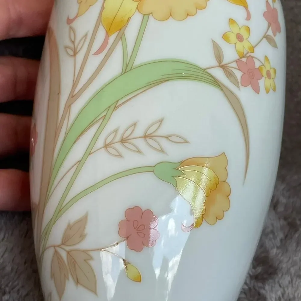Vintage Floral Butterfly Vase Japan 1970's Cottagecore Grandmacore 8